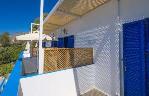 Top floor terraces