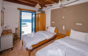 Top floor twin room